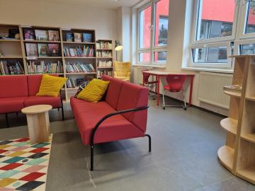 Školní knihovna je oficiálně otevřena!