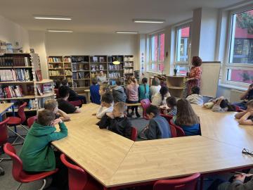 Čtecí maraton v nové knihovně: Od Vennových diagramů až po návštěvu princezny