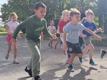 Mini Cross Cup Milíčov 2026 potřetí rozhýbal celý první stupeň